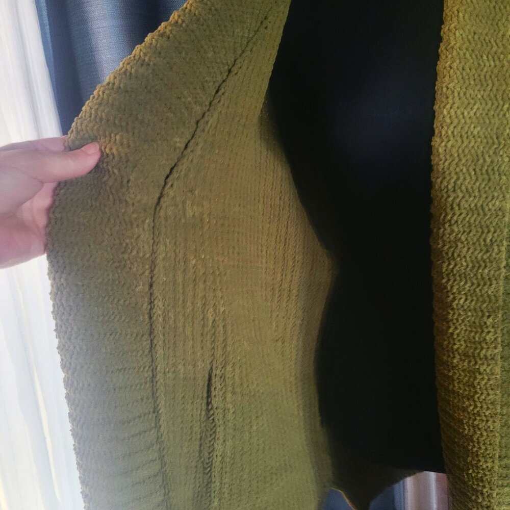 Double Zero Woman's Soft Knit Cozy Loose Fit Olive Green Cardigan - Size L - Picture 4 of 11